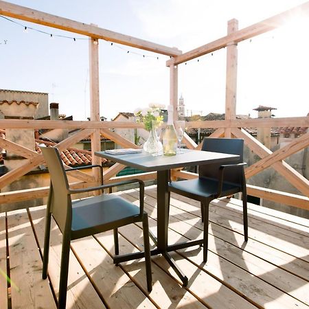 Loversinitaly Romantic Apartments - Altana And Jacuzzi 베니스 외부 사진