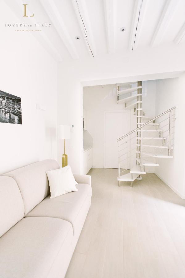 Loversinitaly Romantic Apartments - Altana And Jacuzzi 베니스 외부 사진