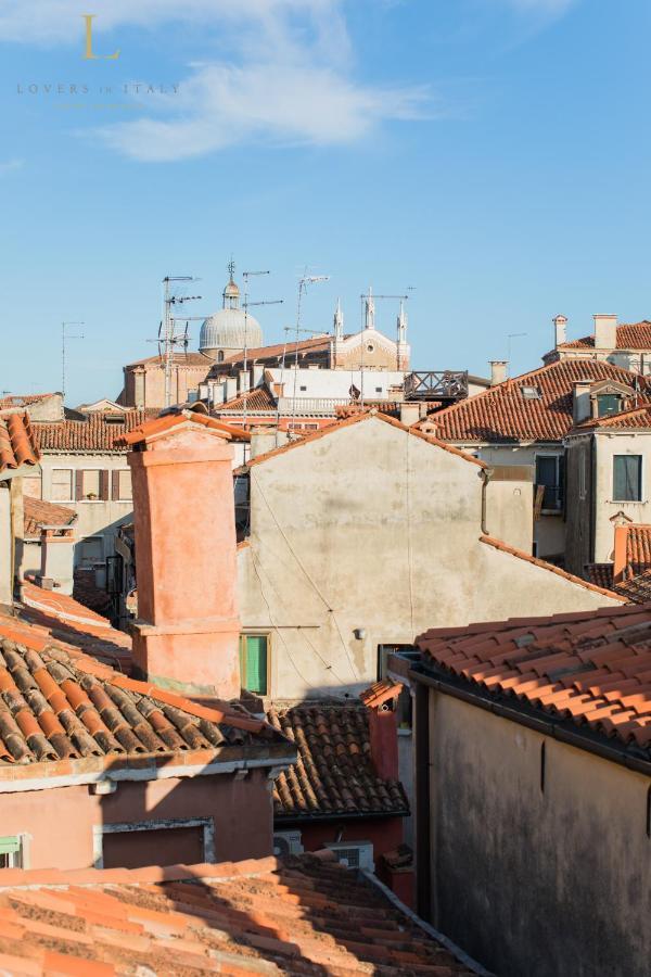 Loversinitaly Romantic Apartments - Altana And Jacuzzi 베니스 외부 사진