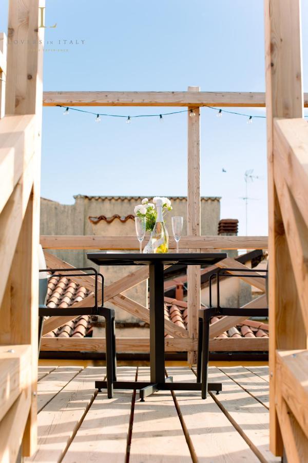 Loversinitaly Romantic Apartments - Altana And Jacuzzi 베니스 외부 사진